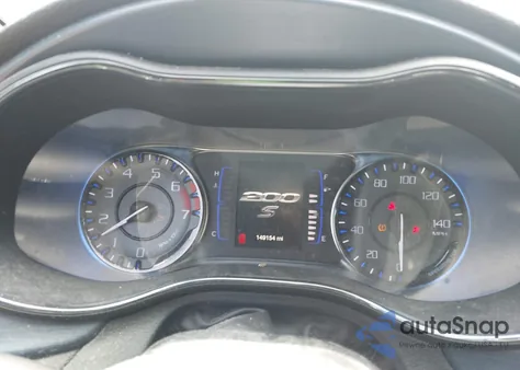 2016 Chrysler 200 S z USA, uszkodzony, nr VIN 1C3CCCBB9GN138870